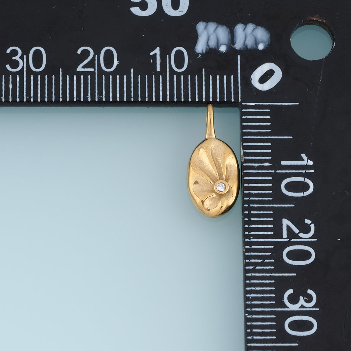 Sculpted Oval Leaf Pendant,14K Gold Silver Curved Leaf Crystal Charm DIY Charm for Necklace Bracelet Making