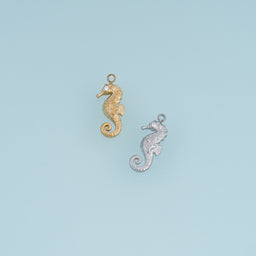 3D Seahorse Pendant,14K Gold Silver Detailed Seahorse Ocean Animal Charm with Textured Tail DIY Charm for Necklace Bracelet Making
