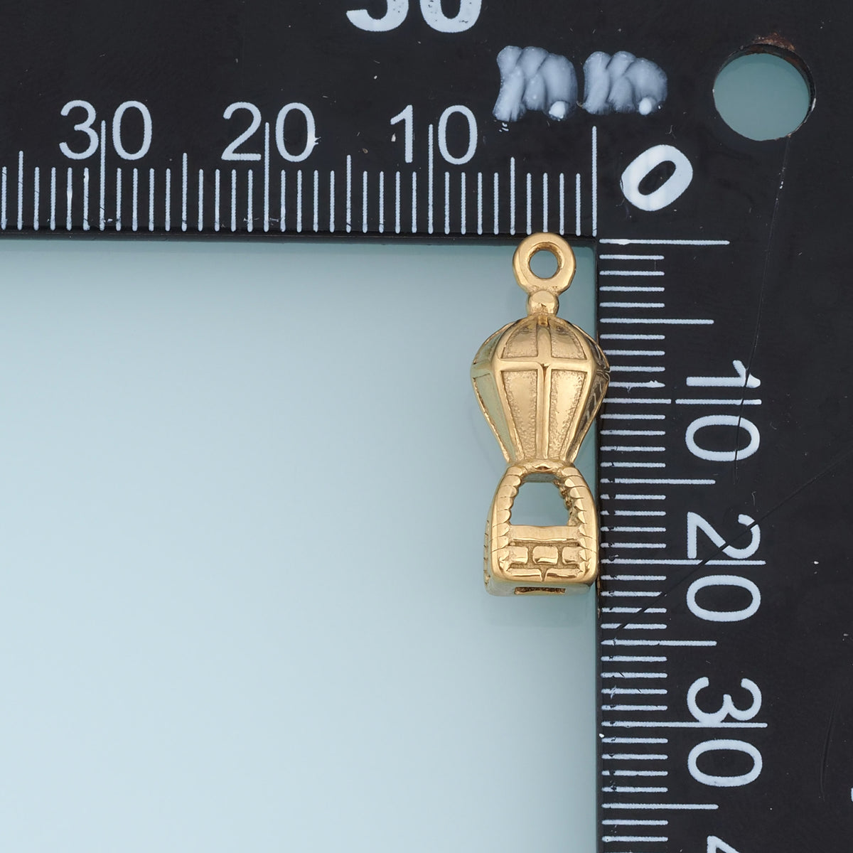 3D Hot Air Balloon Pendant,14K Gold Vintage Travel Balloon Charm Detailed Airship Charm DIY for Necklace Bracelet Making