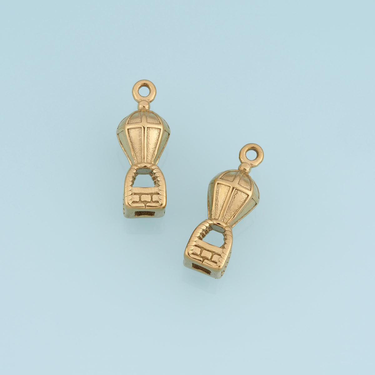 3D Hot Air Balloon Pendant,14K Gold Vintage Travel Balloon Charm Detailed Airship Charm DIY for Necklace Bracelet Making