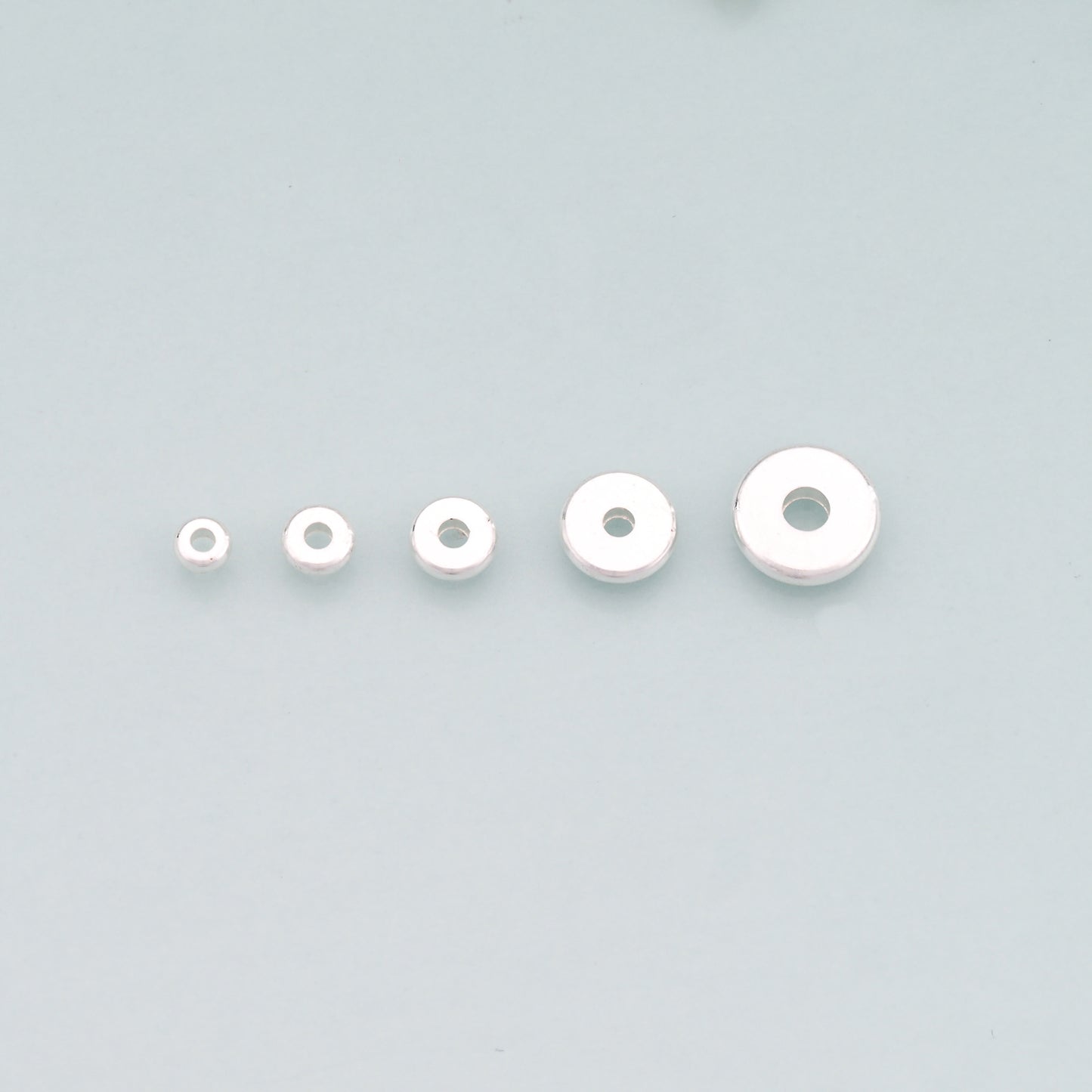 100pcs 925 Silver Flat Round Spacer Beads,Bracelet Beads,Disc Spacer Beads for Bracelet Jewelry Necklace Making Supply