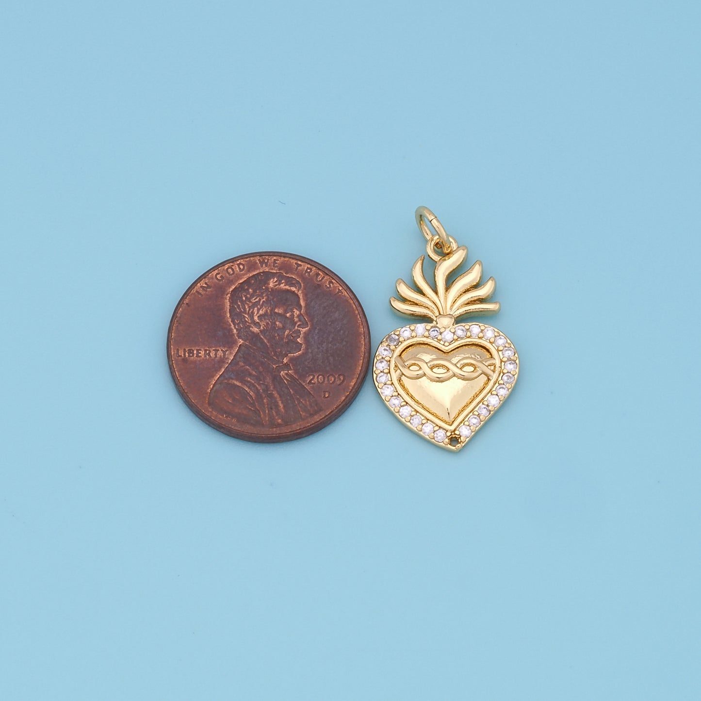 18K Gold Filled Sacred Heart Pendant,Sacred Heart Charm Bracelet Necklace for DIY Jewelry Making Supply