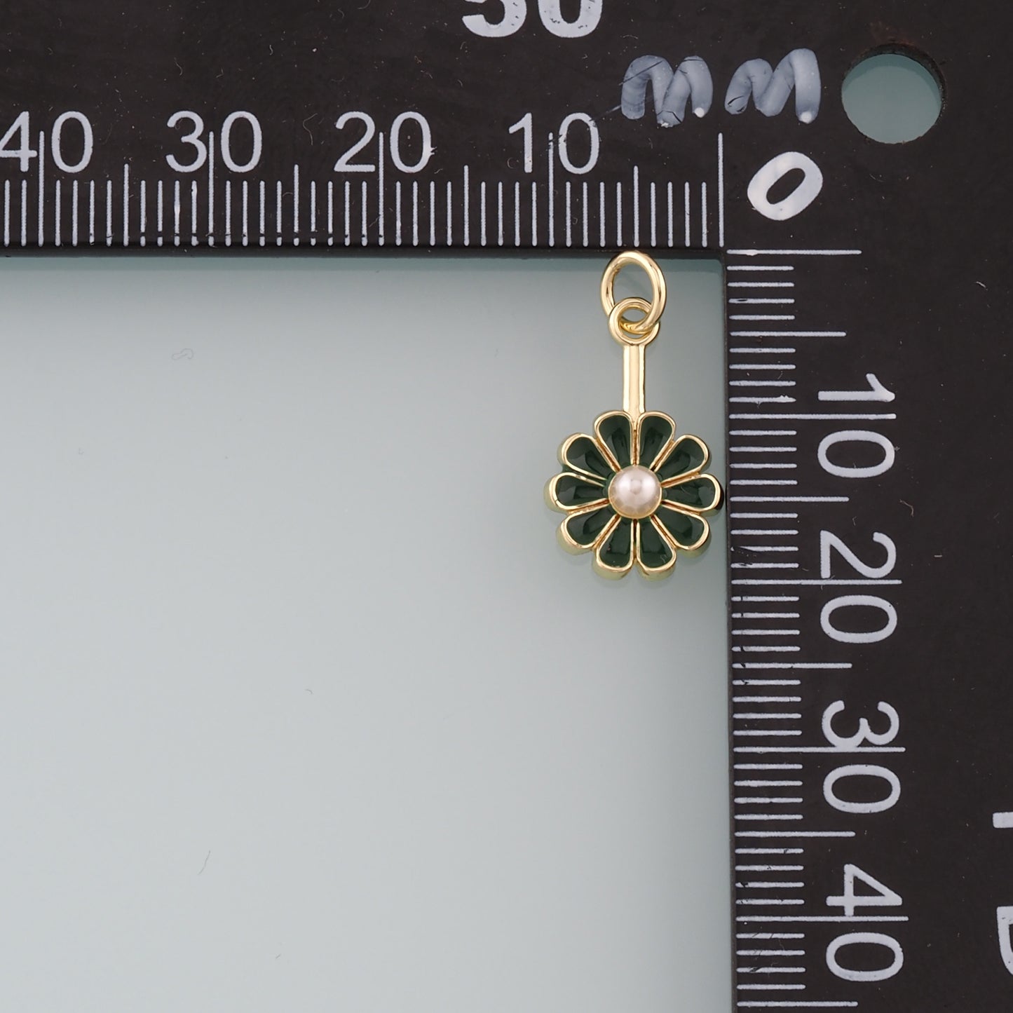 Gold Daisy Charms,18K Gold Filled Pearl Daisy Pendant,Enamel Flower Charm Bracelet Necklace for DIY Jewelry Making Supply
