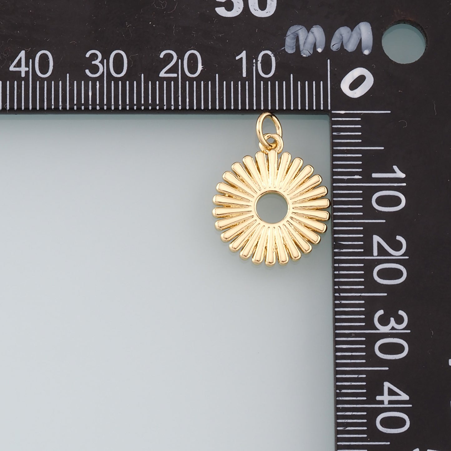 Gold Sun Charms,18K Gold Filled Sun Pendant,Celestial Charm Bracelet Necklace for DIY Jewelry Making Supply