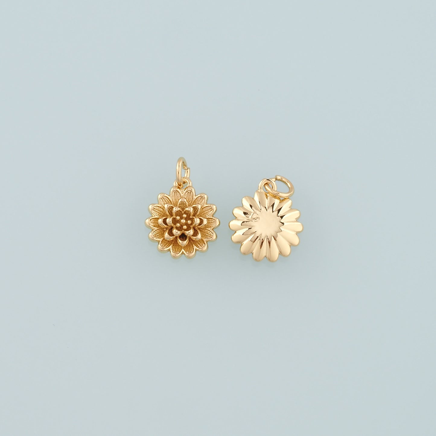 Gold Daisy Charms,18K Gold Filled Daisy Pendant,Daisy Charm Bracelet Necklace for DIY Jewelry Making Supply