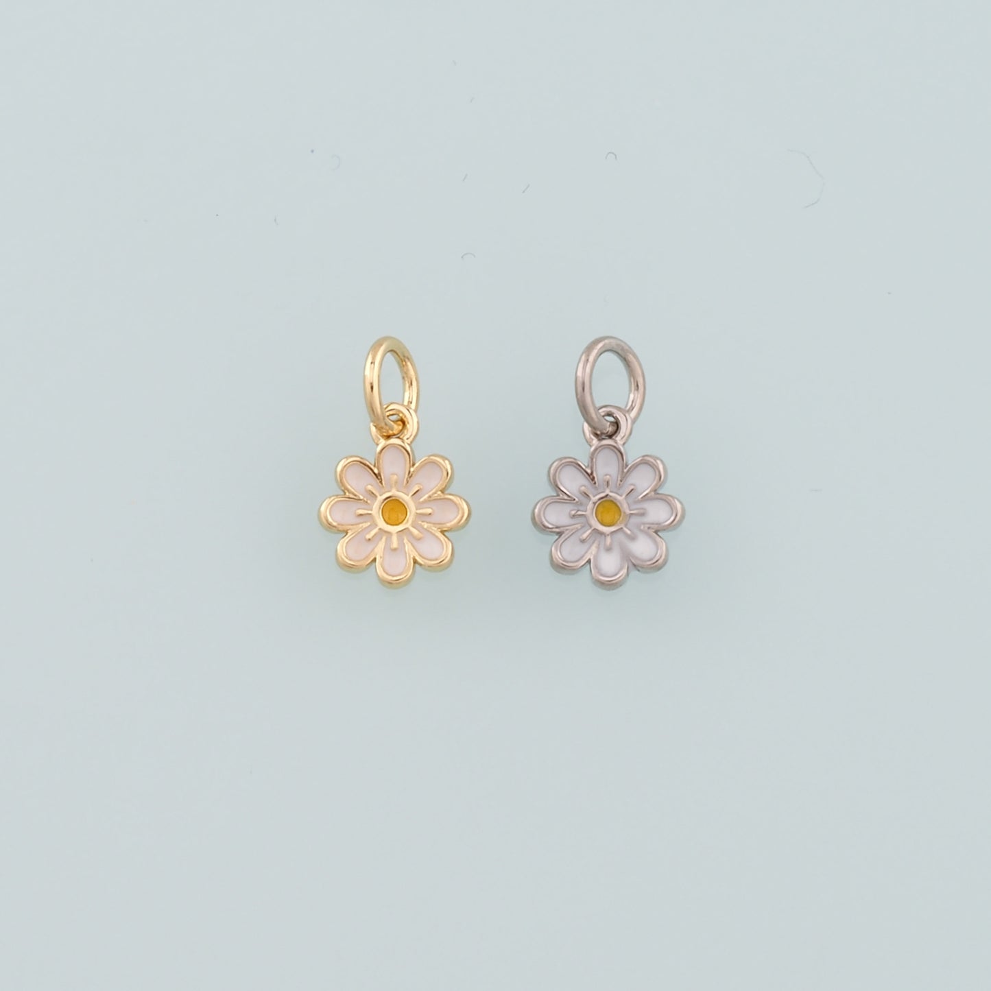 Gold Daisy Charms,18K Gold Filled Daisy Pendant,Enamel Daisy Charm Bracelet Necklace for DIY Jewelry Making Supply