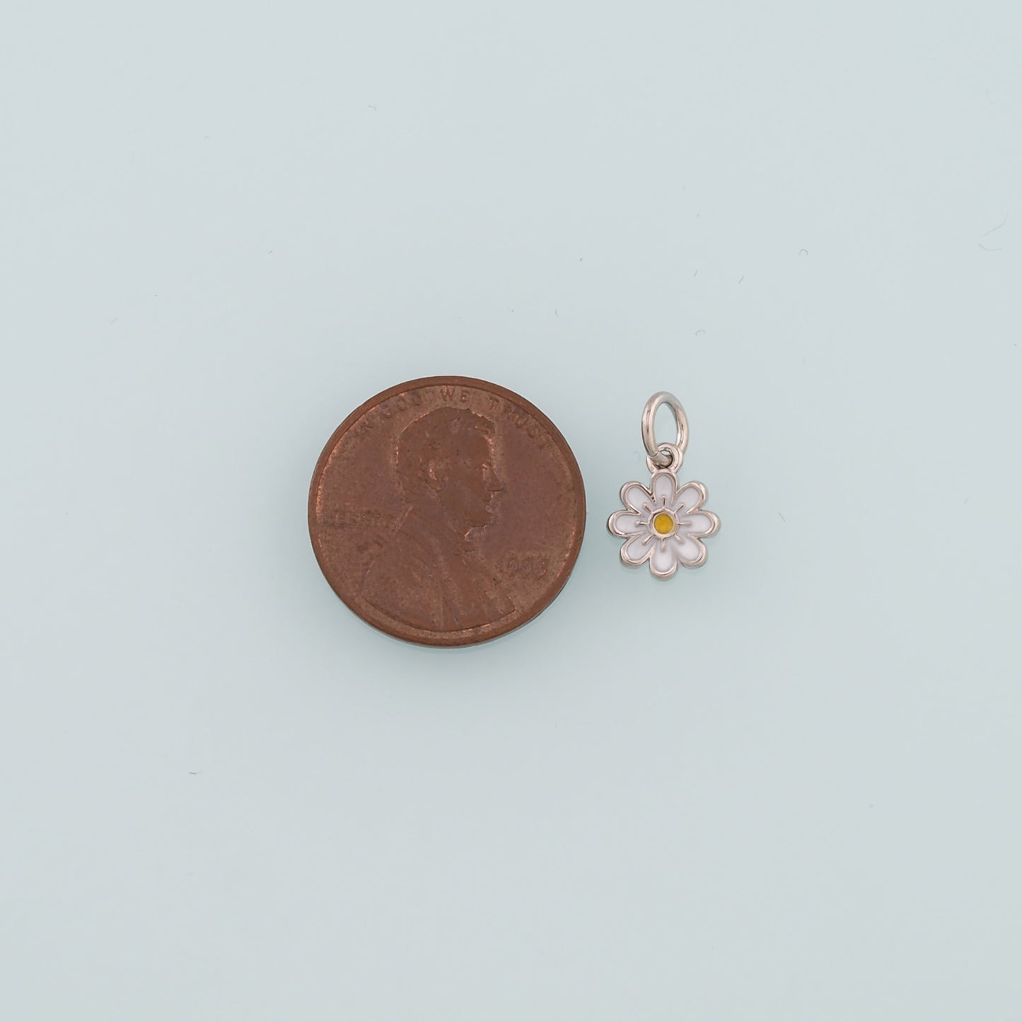 Gold Daisy Charms,18K Gold Filled Daisy Pendant,Enamel Daisy Charm Bracelet Necklace for DIY Jewelry Making Supply