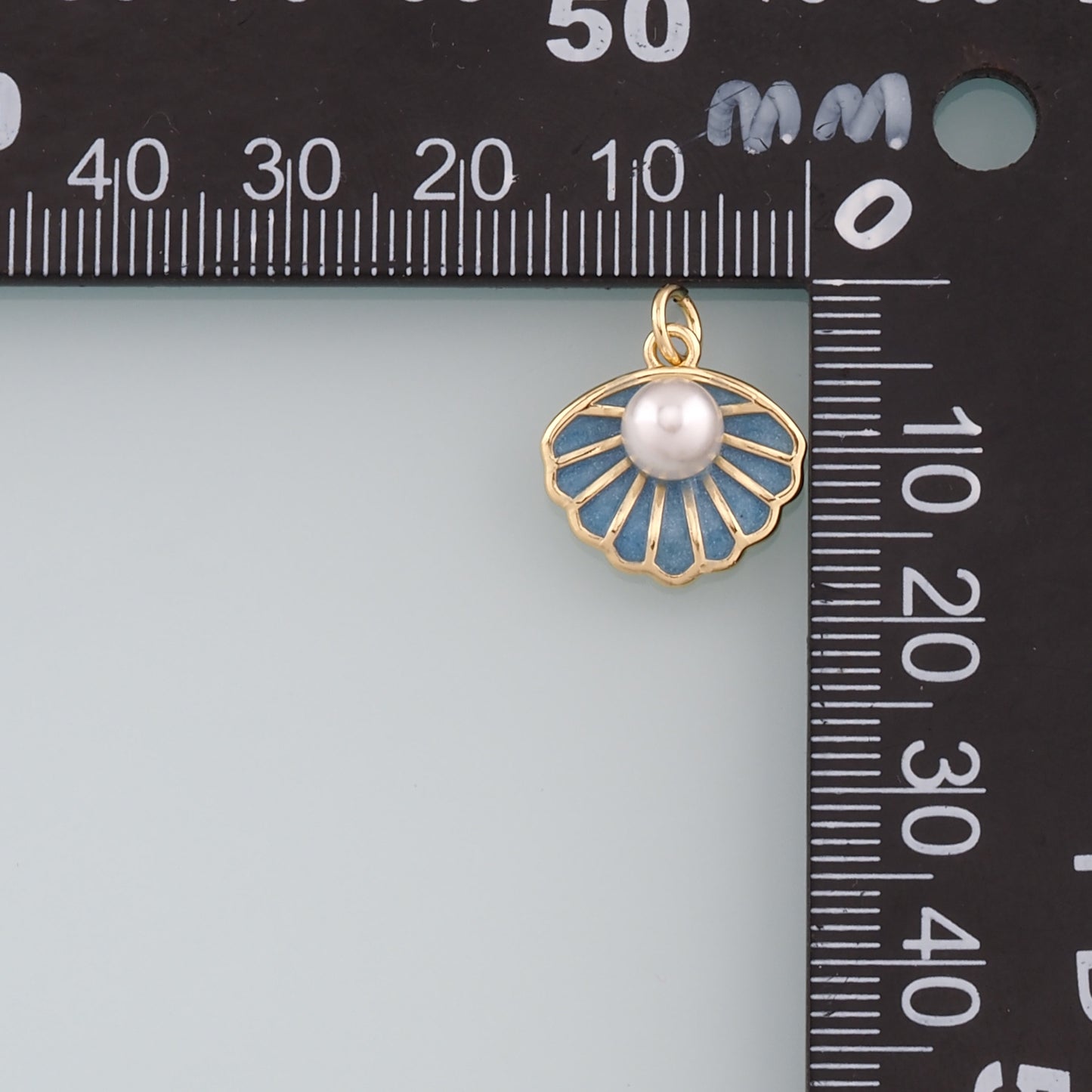 Gold Shell Charms,18K Gold Filled Pearl Scallop Pendant,Enamel Conch Shell Charm Bracelet Necklace for DIY Jewelry Making Supply