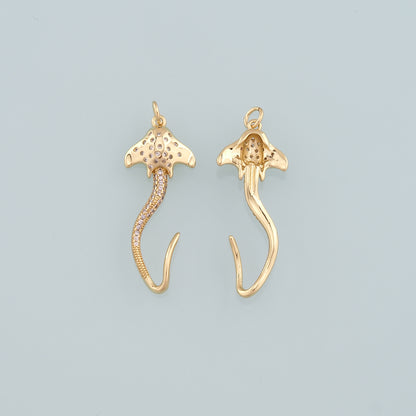 Gold Fish Charms,18K Gold Filled Manta Ray Pendant,CZ Micro Pave Manta Ray Charm Bracelet Necklace for DIY Jewelry Making Supply