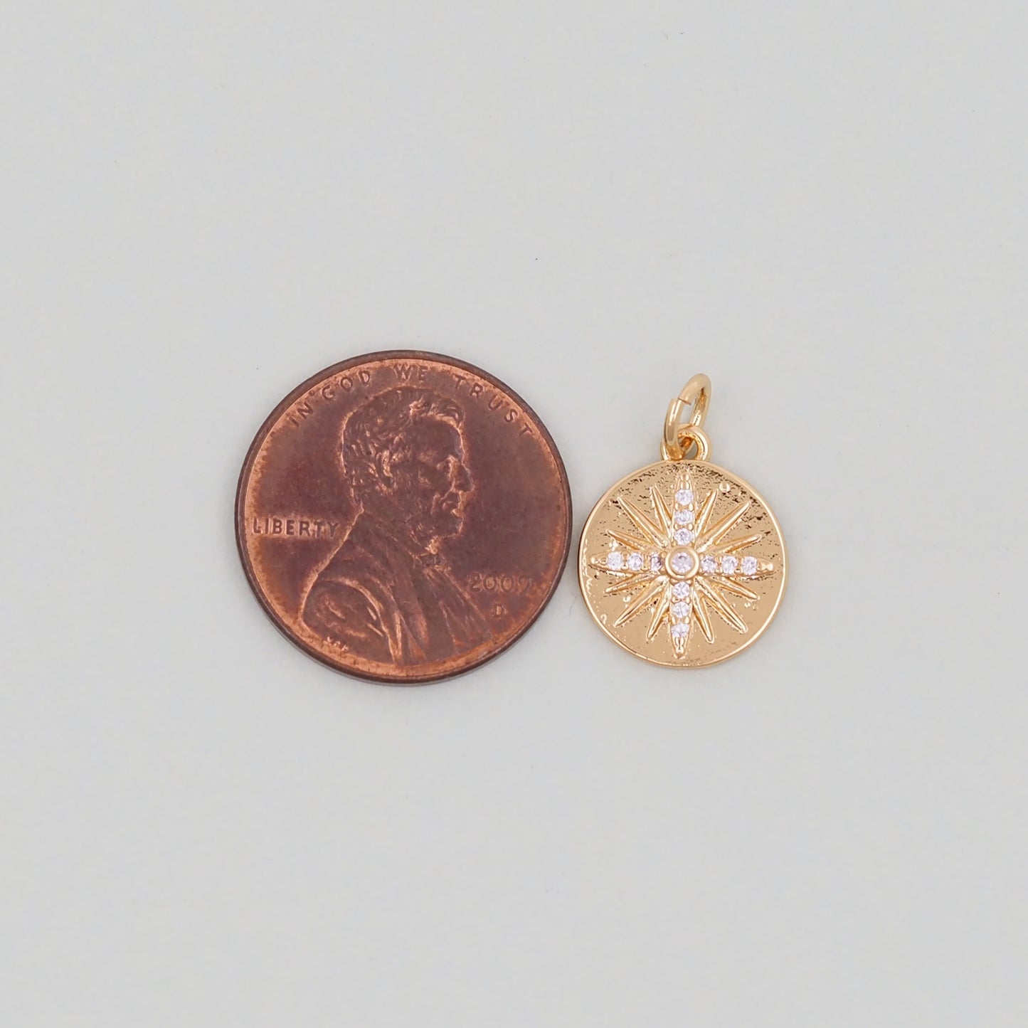 Gold Round north star Charms,18K Gold Filled Starburst Pendant,North Star Charm Bracelet Necklace for DIY Jewelry Making Supply