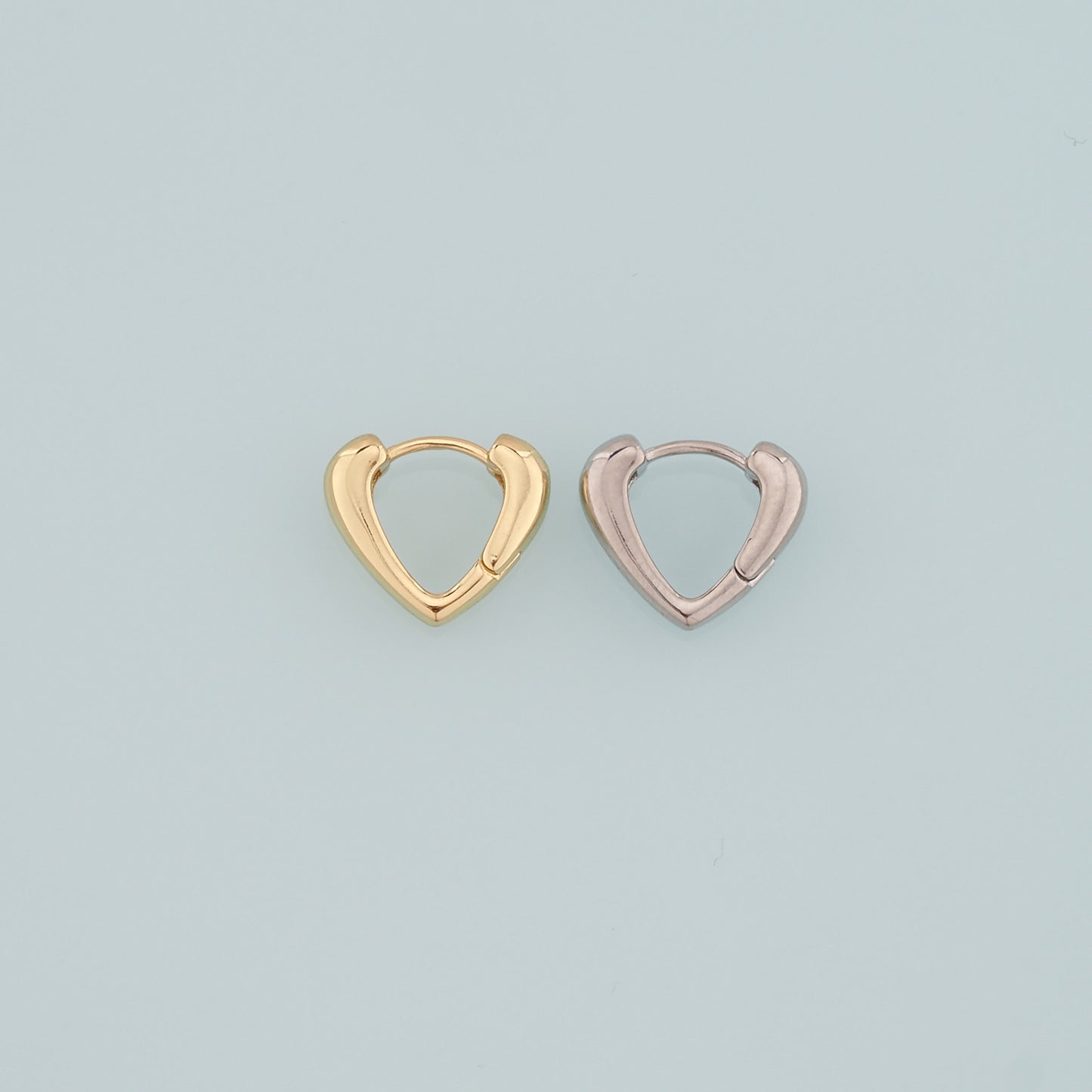 1pair 18K Gold Filled Heart Earrings,Gold Earrings,Dainty Earrings