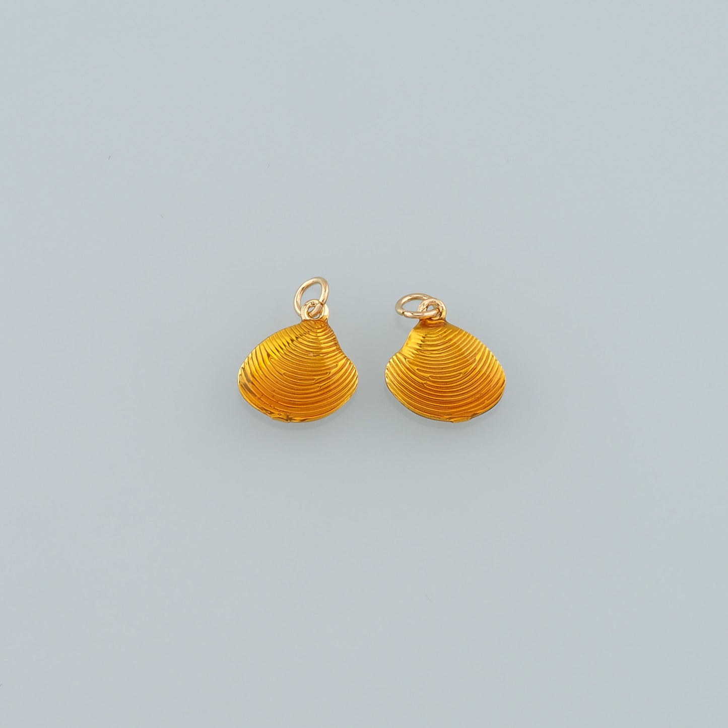 Gold Shell Charms,18K Gold Filled Scallop Pendant,Enamel Conch Shell Charm Bracelet Necklace for DIY Jewelry Making Supply