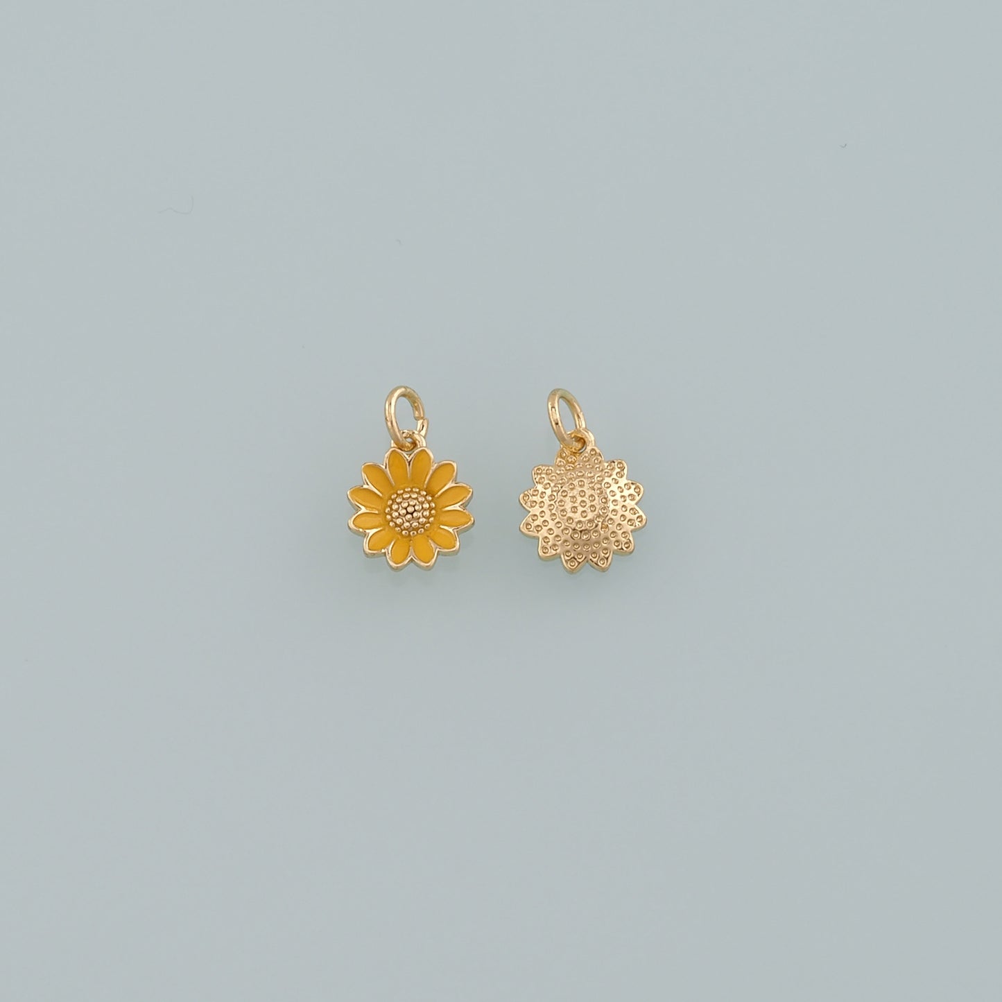Gold Daisy Charms,18K Gold Filled Daisy Pendant,Enamel Daisy Charm Bracelet Necklace for DIY Jewelry Making Supply