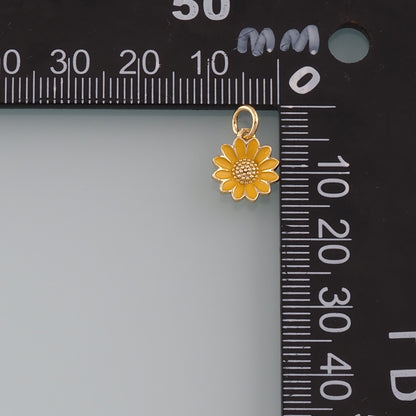 Gold Daisy Charms,18K Gold Filled Daisy Pendant,Enamel Daisy Charm Bracelet Necklace for DIY Jewelry Making Supply