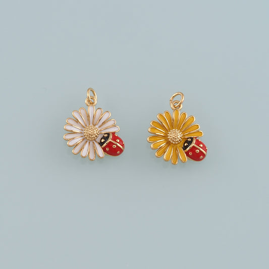 Gold Ladybug Daisy Charms,18K Gold Filled Daisy Pendant,Enamel Ladybug Charms Bracelet Necklace for DIY Jewelry Making Supply
