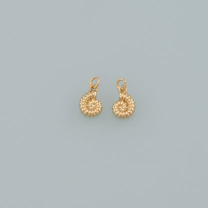 Gold Shell Charms,18K Gold Filled Conch Pendant,Conch Shell Charm Bracelet Necklace for DIY Jewelry Making Supply