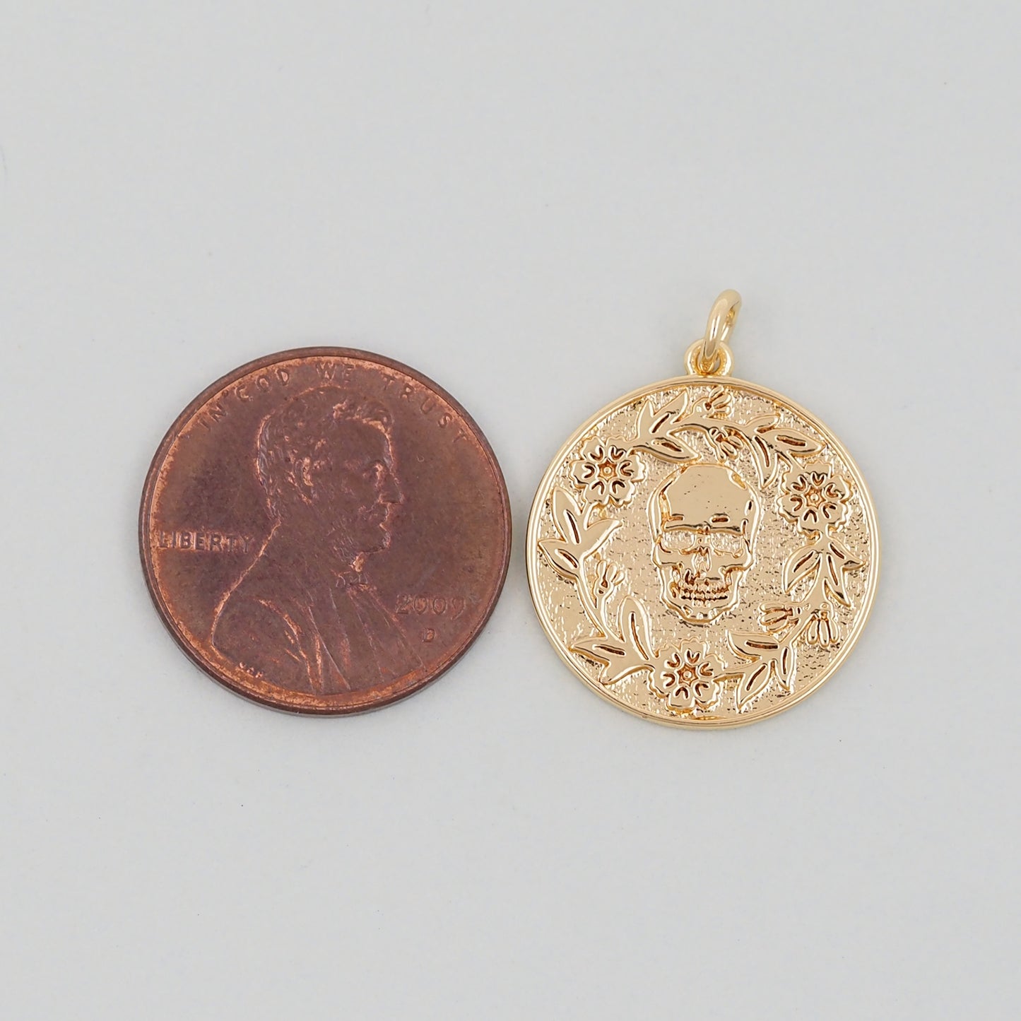 Gold Skull Charms,18K Gold Filled Skull Pendant,Skull Charm Bracelet Necklace for DIY Jewelry Making Supply