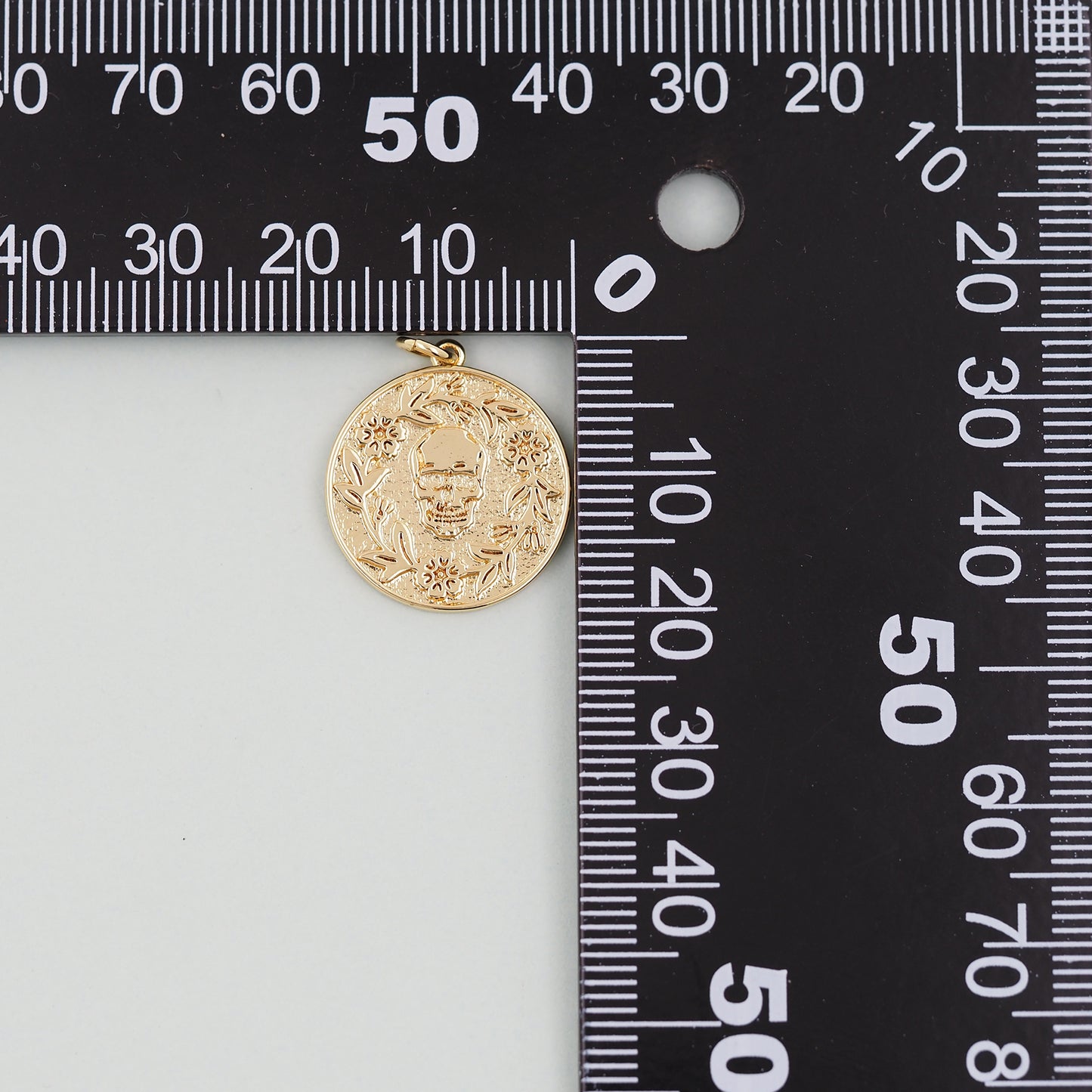 Gold Skull Charms,18K Gold Filled Skull Pendant,Skull Charm Bracelet Necklace for DIY Jewelry Making Supply