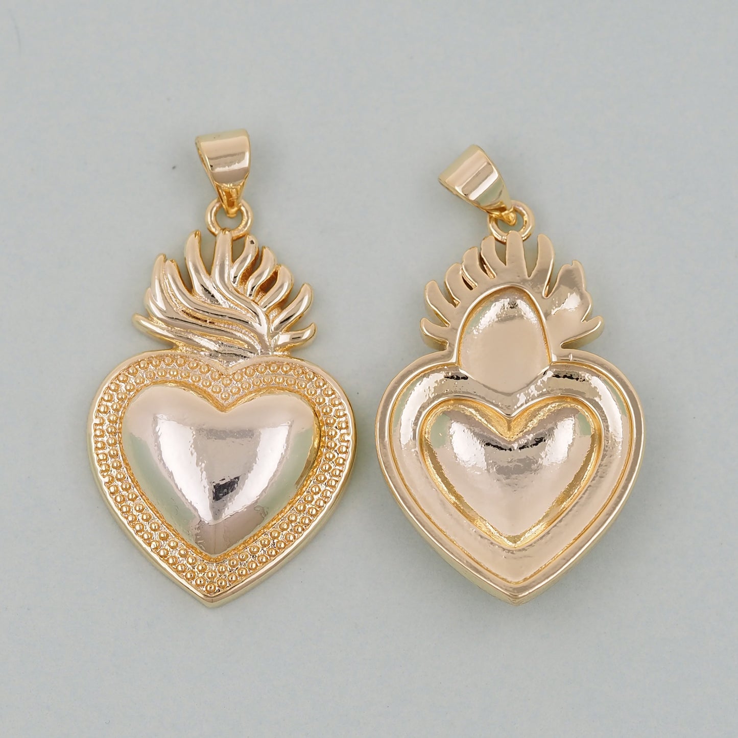 Gold sacred Heart Charms,18K Gold Filled sacred heart Pendant,Religious Charm Bracelet Necklace for DIY Jewelry Making Supply