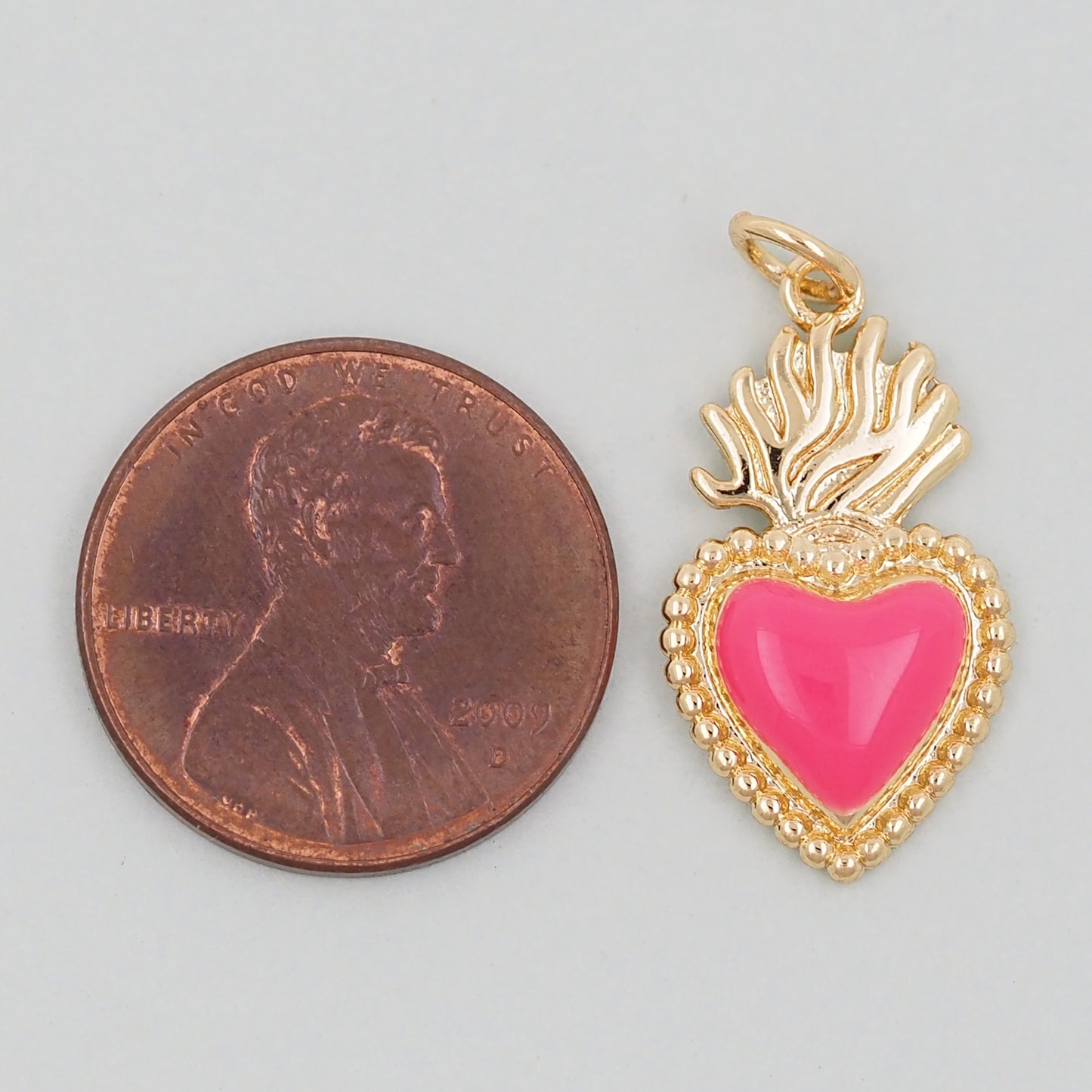 Gold sacred Heart Charms,18K Gold Filled sacred heart Pendant,Religious Charm Bracelet Necklace for DIY Jewelry Making Supply