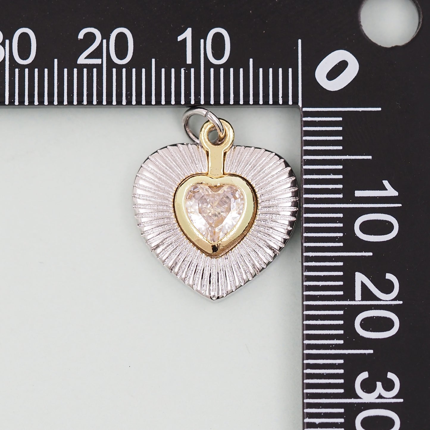 Gold Sacred Heart Charms,18K Gold Filled sacred heart Pendant,sacred heart Charm Bracelet Necklace for DIY Jewelry Making Supply
