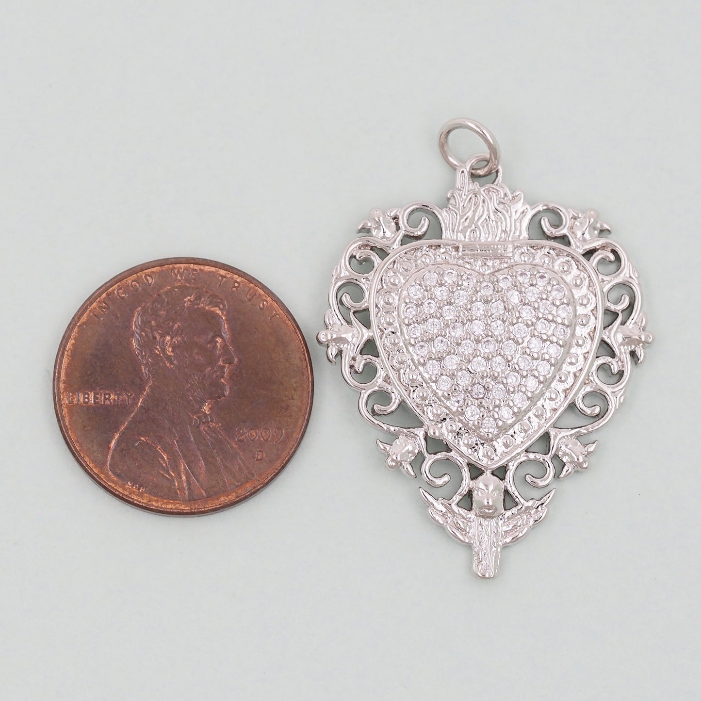 Gold sacred Heart Charms,18K Gold Filled sacred heart Pendant,Religious Charm Bracelet Necklace for DIY Jewelry Making Supply