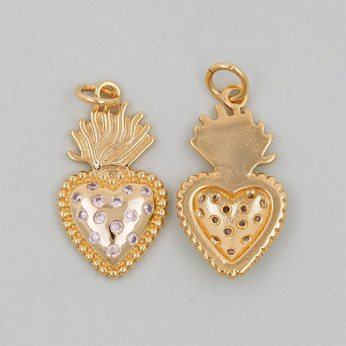 Gold sacred Heart Charms,18K Gold Filled sacred heart Pendant,Religious Charm Bracelet Necklace for DIY Jewelry Making Supply
