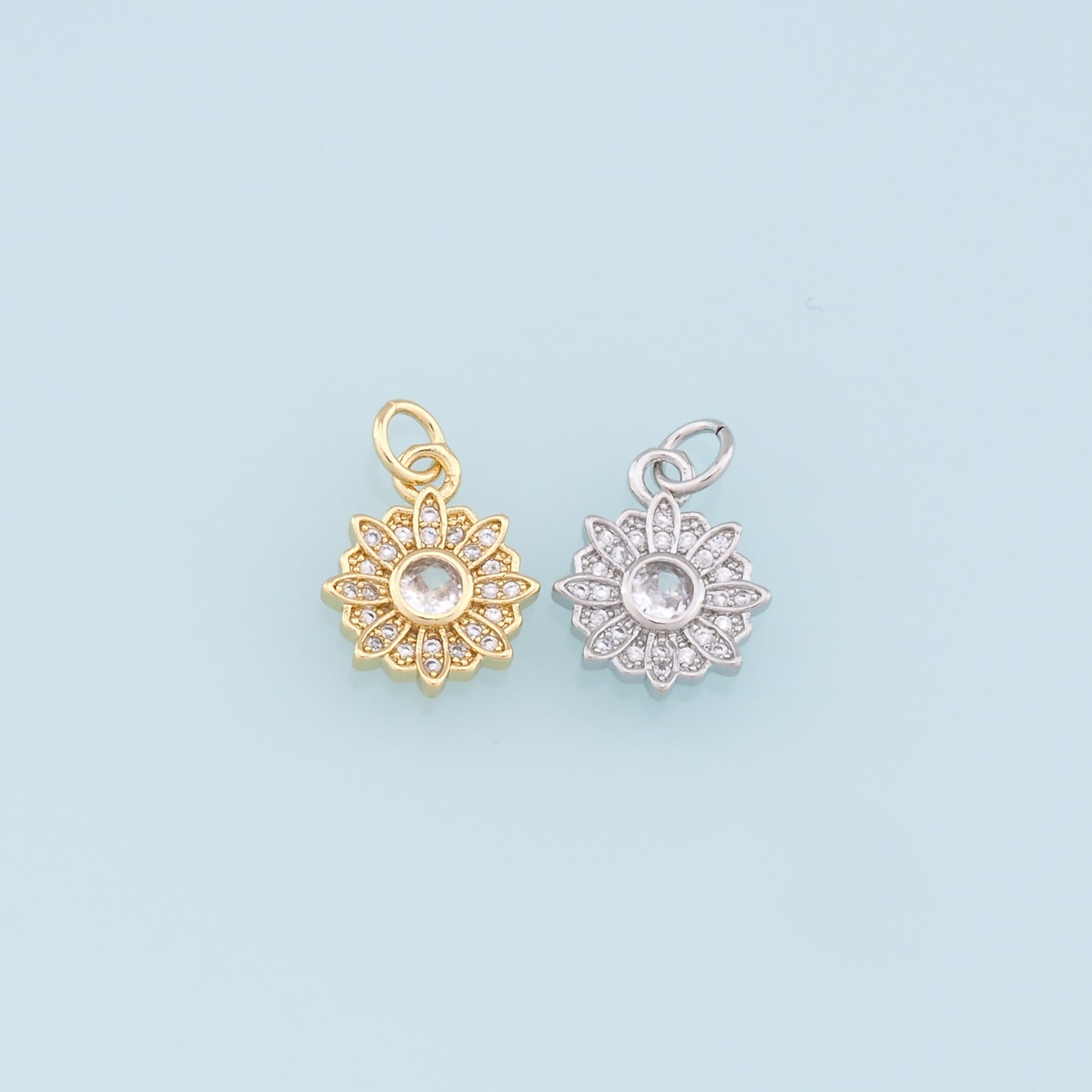 Gold Daisy Charms,18K Gold Filled Daisy Pendant,Daisy Charm Bracelet Necklace for DIY Jewelry Making Supply
