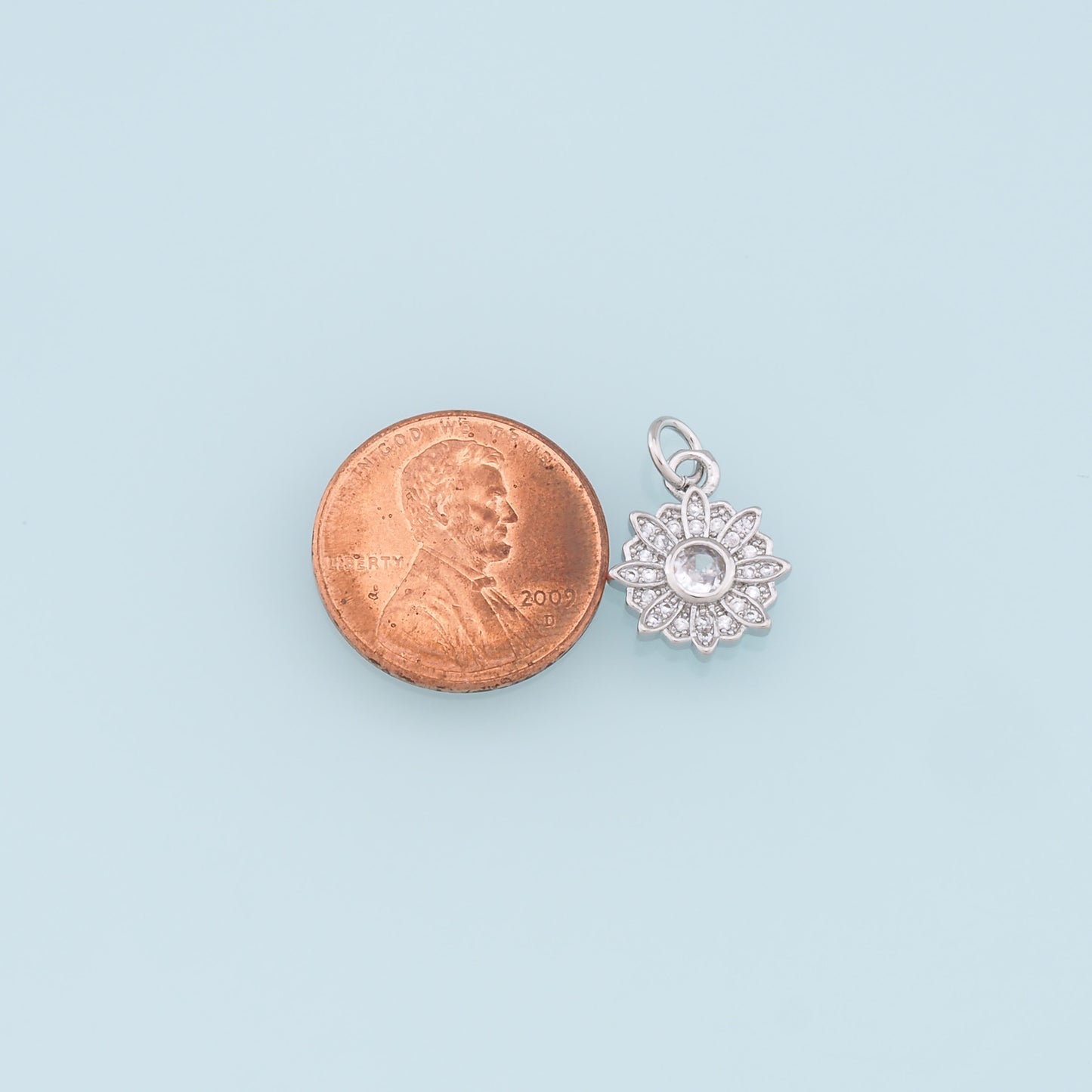 Gold Daisy Charms,18K Gold Filled Daisy Pendant,Daisy Charm Bracelet Necklace for DIY Jewelry Making Supply
