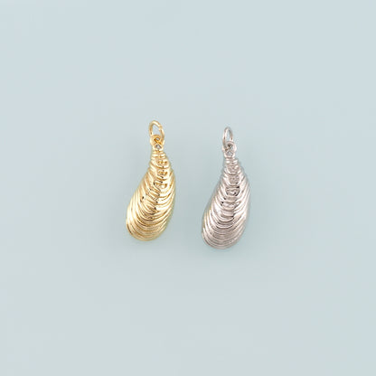 Gold Oyster Charms,18K Gold Filled Conch Pendant,Conch Shell Charm Bracelet Necklace for DIY Jewelry Making Supply