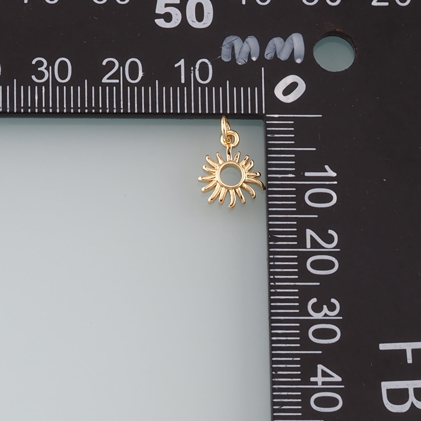 Gold Sun Charms,18K Gold Filled Sun Pendant,Celestial Charm Bracelet Necklace for DIY Jewelry Making Supply