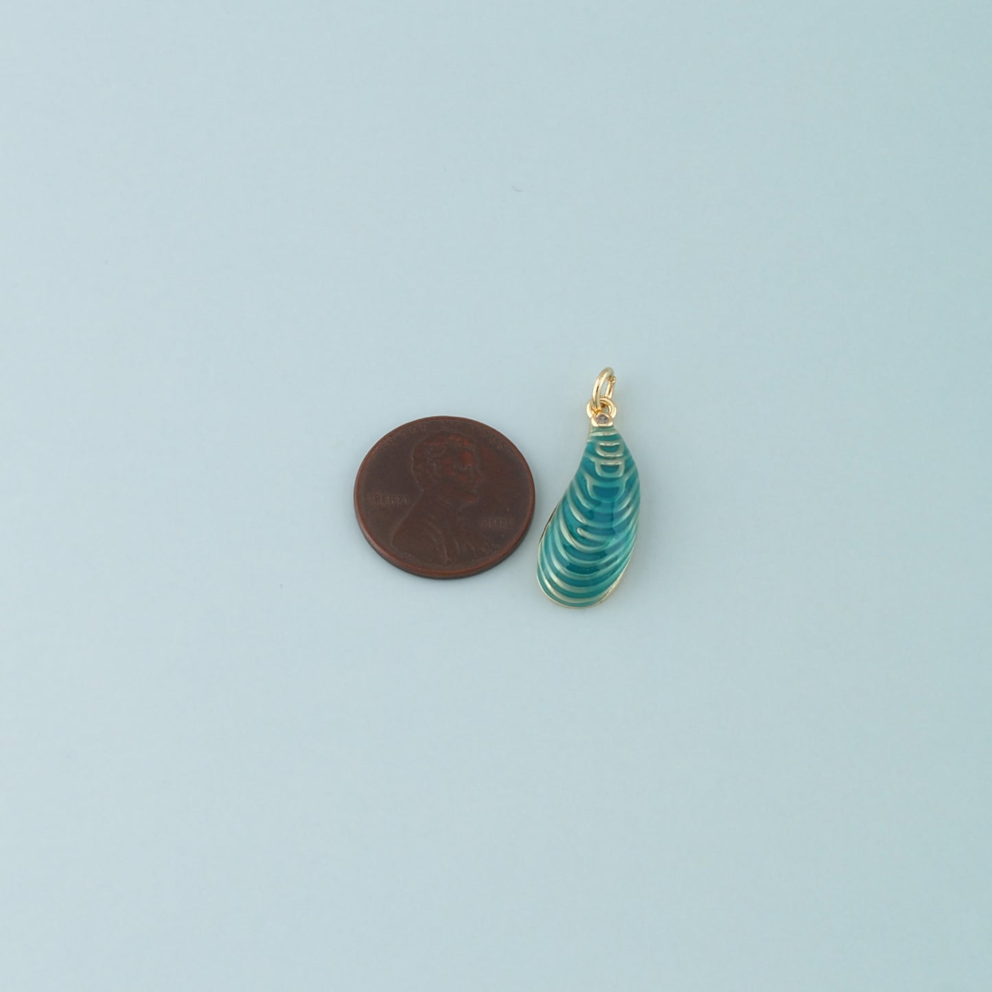 Gold Oyster Charms,18K Gold Filled Conch Pendant,Enamel Conch Shell Charm Bracelet Necklace for DIY Jewelry Making Supply