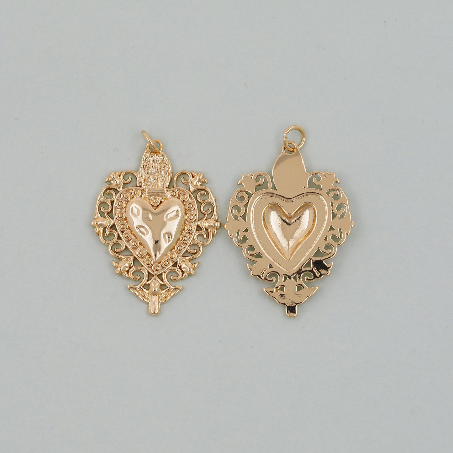 Gold sacred Heart Charms,18K Gold Filled flame sacred heart Pendant,Religious Charm Bracelet Necklace for DIY Jewelry Making Supply