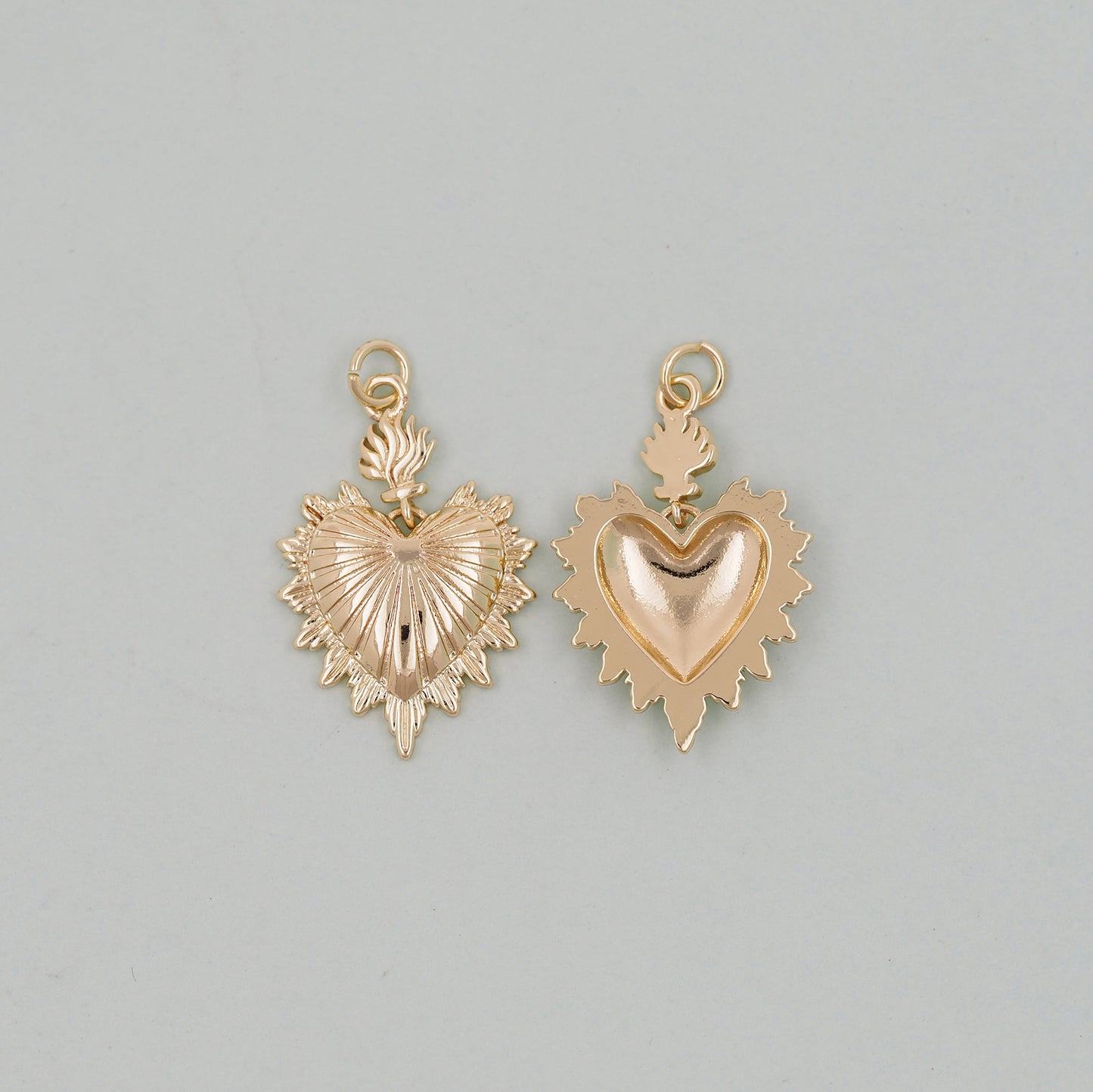 Gold sacred Heart Charms,18K Gold Filled flame sacred heart Pendant,Religious Charm Bracelet Necklace for DIY Jewelry Making Supply