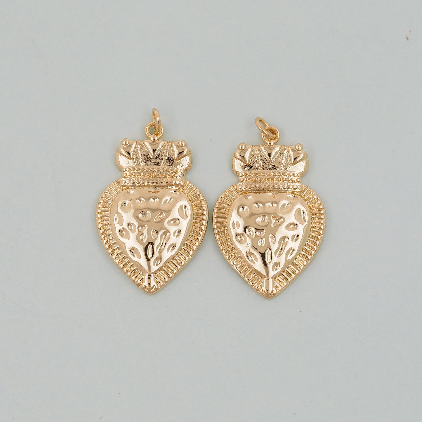 Gold sacred Heart Charms,18K Gold Filled flame sacred heart Pendant,Religious Charm Bracelet Necklace for DIY Jewelry Making Supply