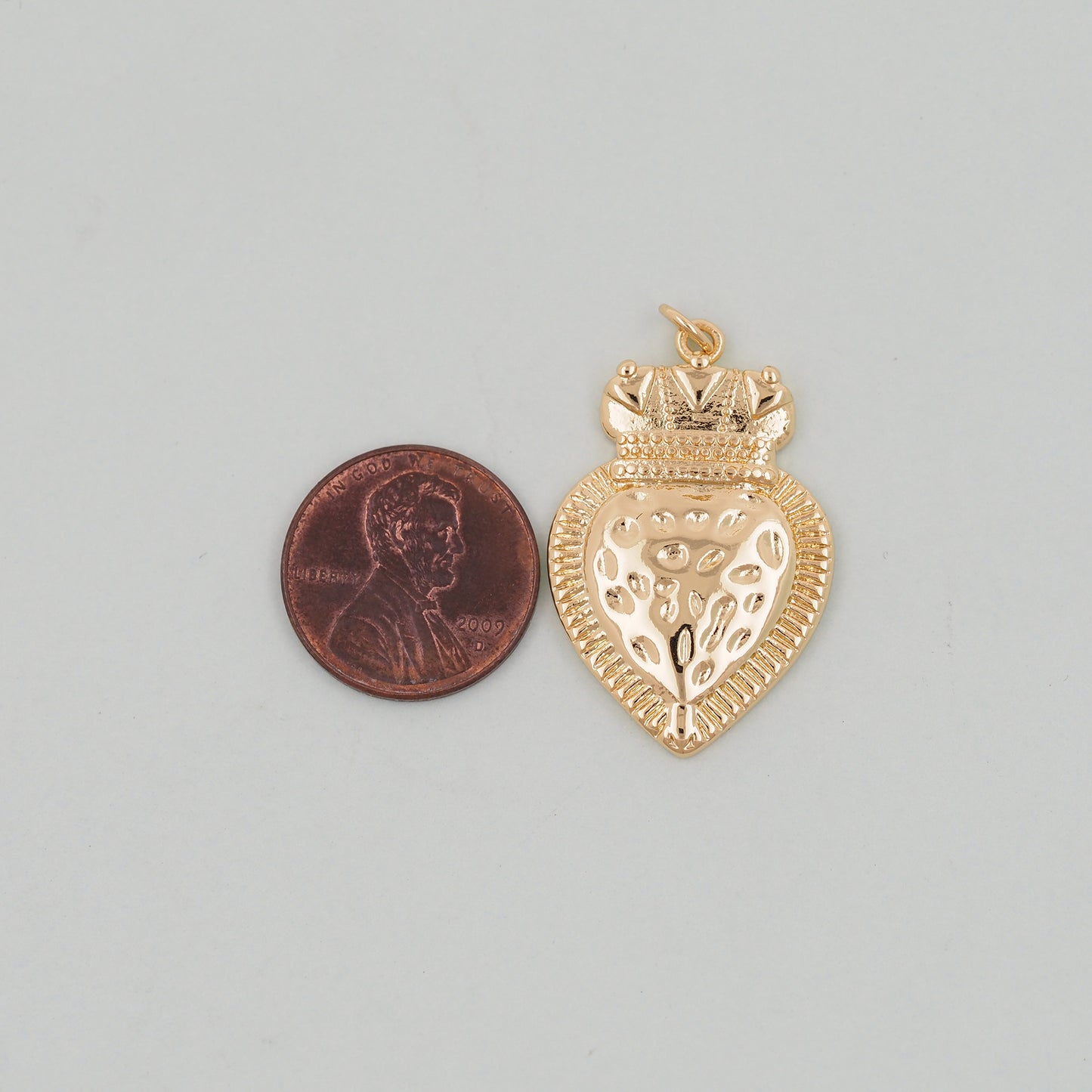 Gold sacred Heart Charms,18K Gold Filled flame sacred heart Pendant,Religious Charm Bracelet Necklace for DIY Jewelry Making Supply