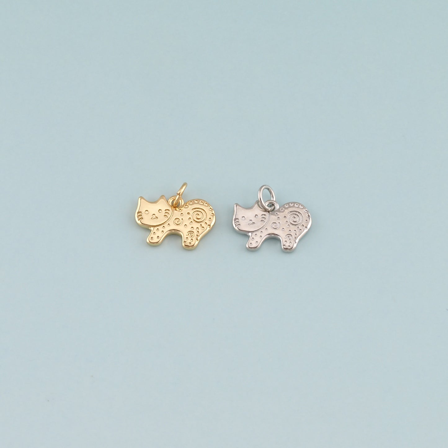 Gold Cat Charms,18K Gold Filled Cat Pendant,Cute Cat Charm Bracelet Necklace for DIY Jewelry Making Supply