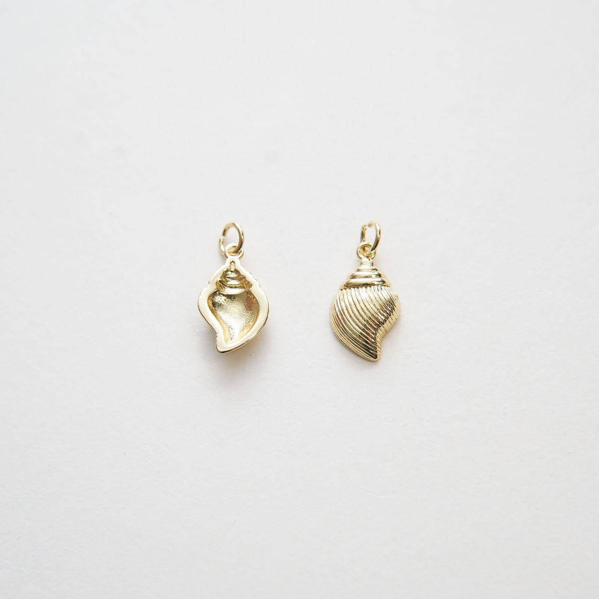 Gold Conch Charms,18K Gold Filled Conch Shell Pendant,Silver Conch Shell Charm Bracelet Necklace for DIY Jewelry Making Suppl