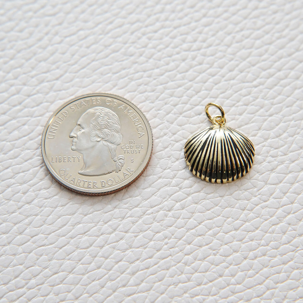 Gold Shell Charms,18K Gold Filled Conch Shell Pendant,Conch Shell Charm Bracelet Necklace for DIY Jewelry Making Supply
