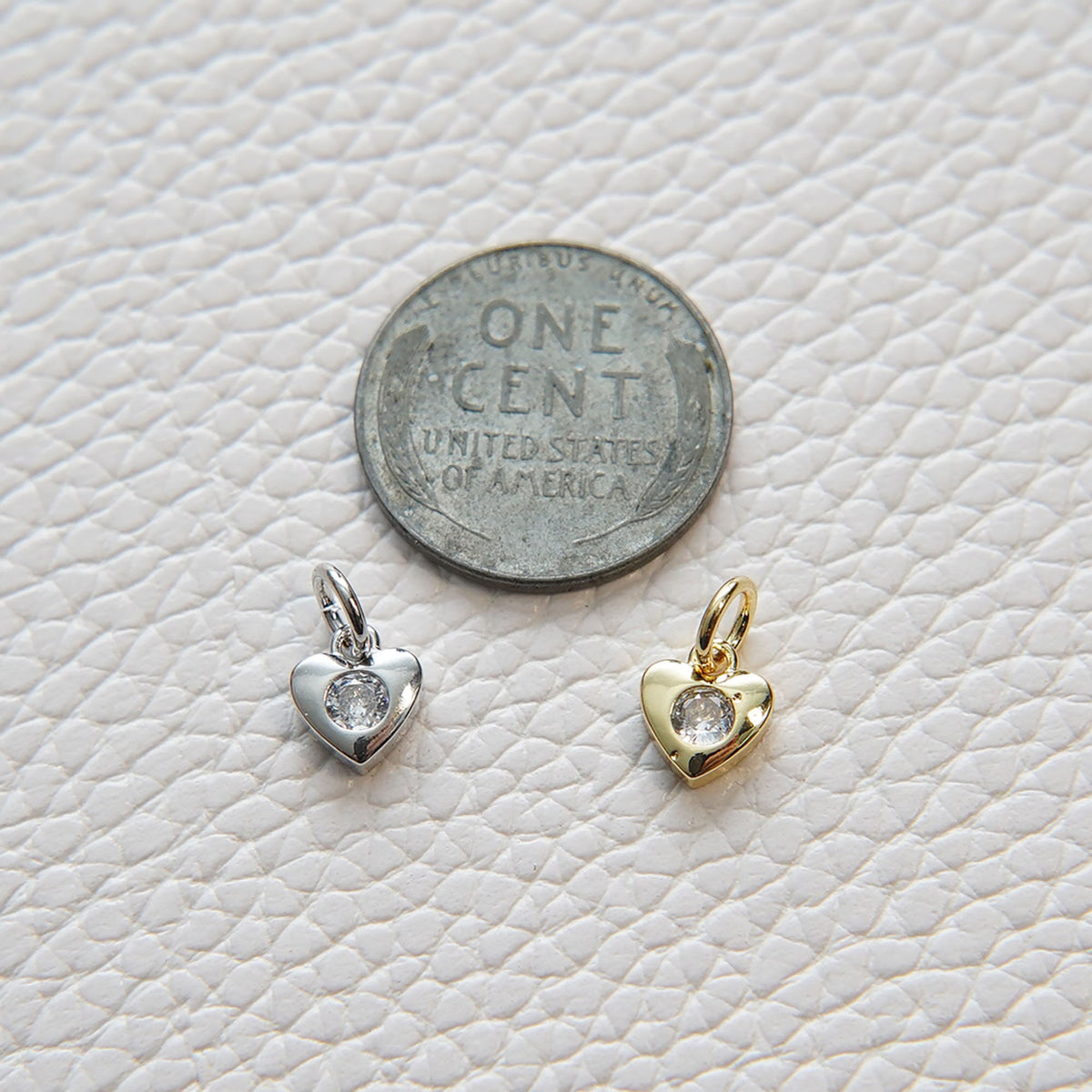 Gold Heart Charms,18K Gold Filled Heart Pendant,Tiny Heart Charm Bracelet Necklace for DIY Jewelry Making Supply