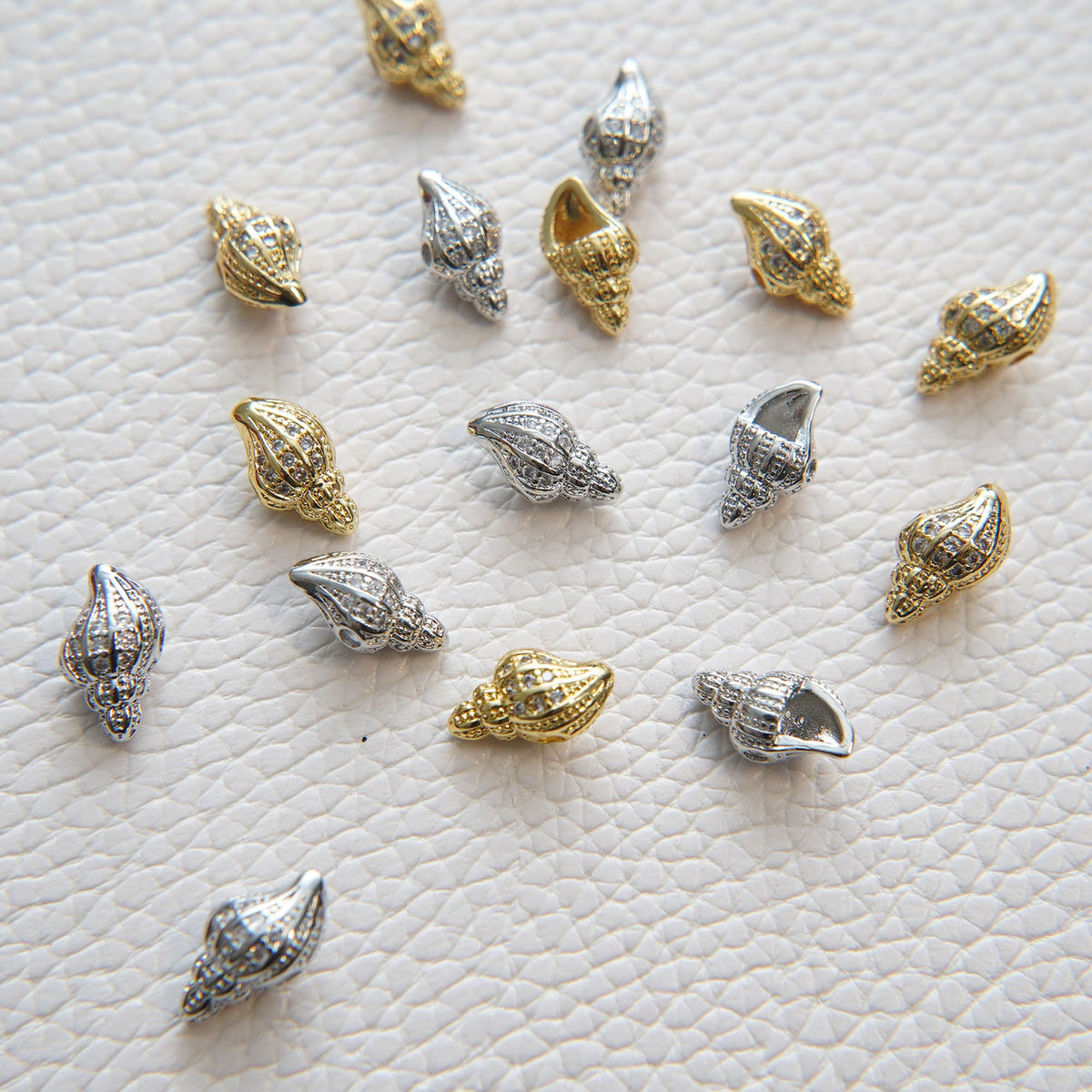 Gold Conch Charms,18K Gold Filled Conch Shell Pendant,Silver Conch Shell Charm Bracelet Necklace for DIY Jewelry Making Suppl
