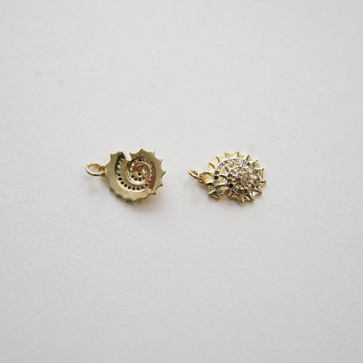 18K Gold Filled Shell Charm Pendant for Jewelry Making
