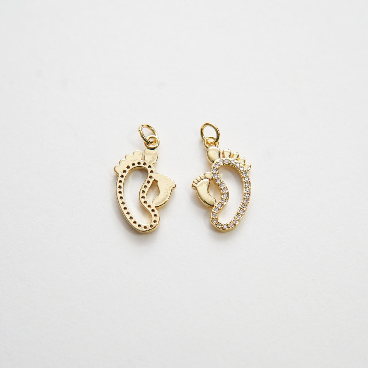 18K Gold Filled Hand Charm Pendant for Jewelry Making