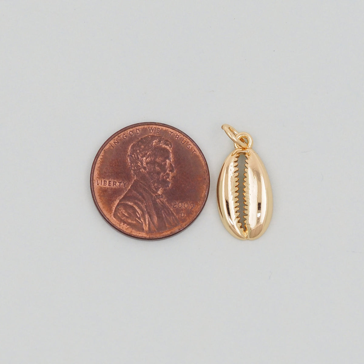 18K Gold Filled Shell Charm Pendant for Jewelry Making
