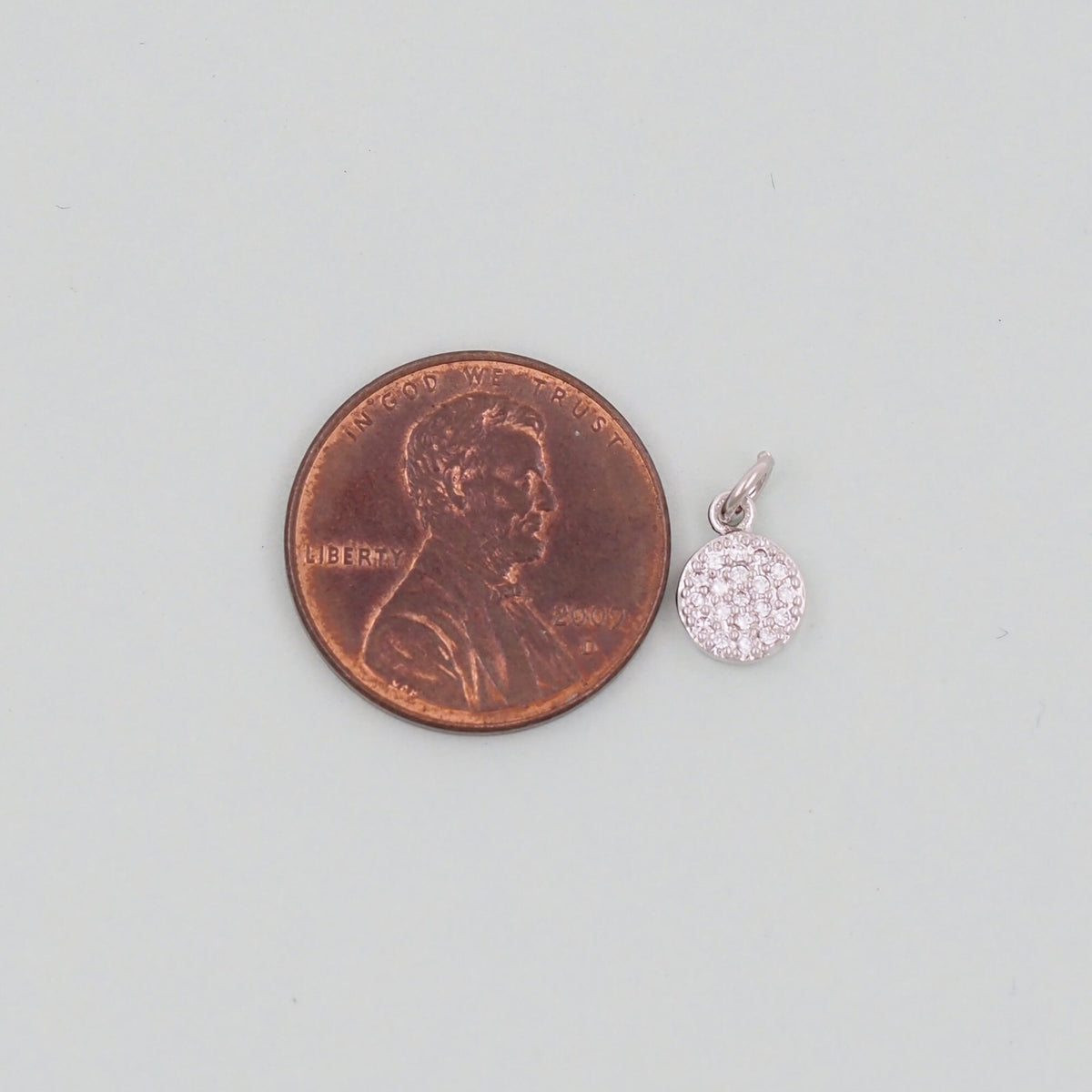 18K Gold Filled Round Charm Pendant for Jewelry Making