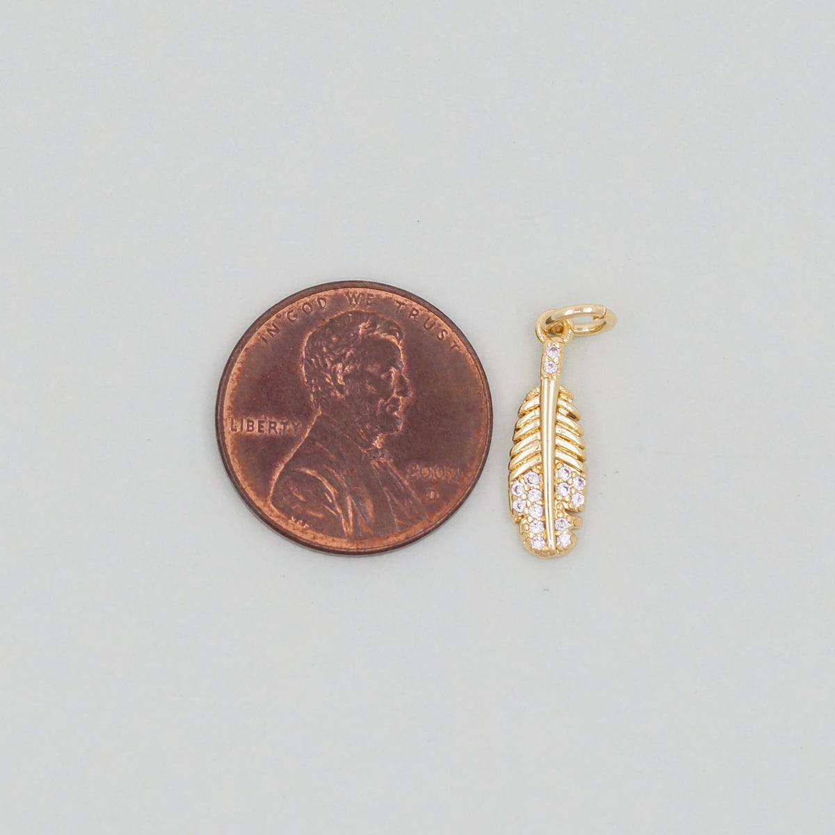 18K Gold Filled Hand Charm Pendant for Jewelry Making