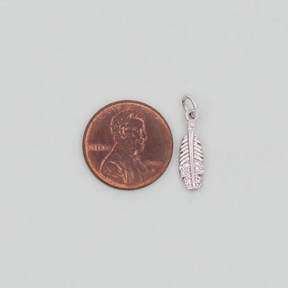 18K Gold Filled Hand Charm Pendant for Jewelry Making
