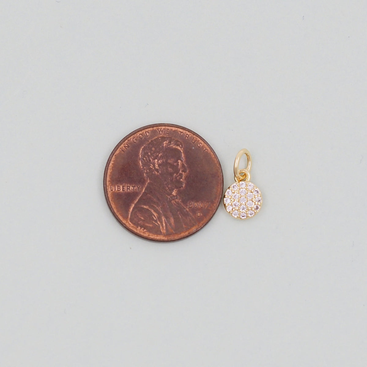 18K Gold Filled Round Charm Pendant for Jewelry Making