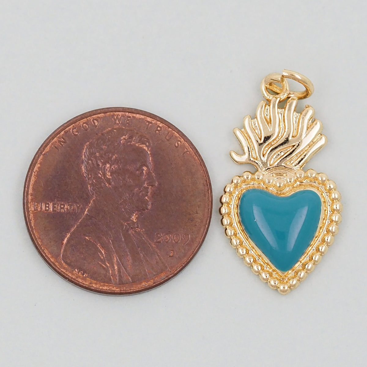 Gold sacred Heart Charms,18K Gold Filled sacred heart Pendant,Religious Charm Bracelet Necklace for DIY Jewelry Making Supply