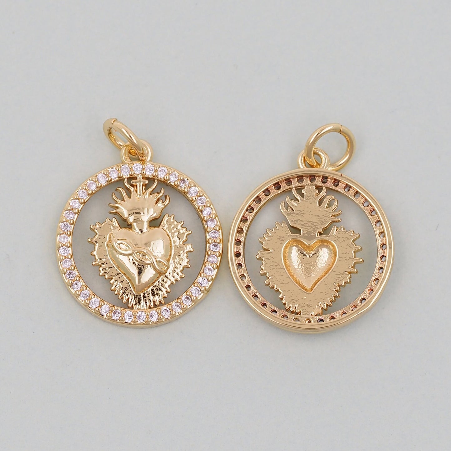 Gold sacred Heart Charms,18K Gold Filled sacred heart Pendant,Round Religious Charm Bracelet Necklace for DIY Jewelry Making Supply